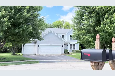 596 W Dalton Drive, Round Lake, IL 60073 - Photo 1