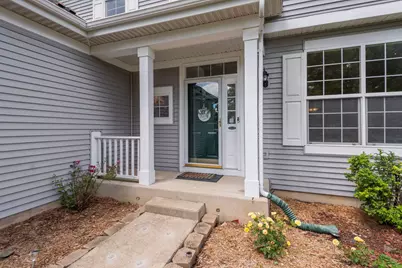 596 W Dalton Drive, Round Lake, IL 60073 - Photo 4