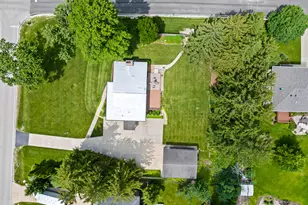 2474 College Rd, Downers Grove, IL 60516 - Photo 38