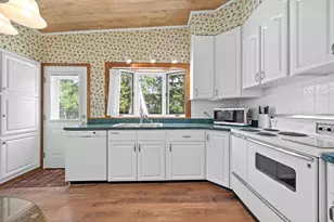 2474 College Rd, Downers Grove, IL 60516 - Photo 14
