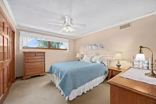 2474 College Rd, Downers Grove, IL 60516 - Photo 18