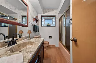 1012 Marshall Dr, Des Plaines, IL 60016 - Photo 10