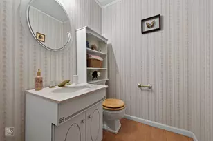 1012 Marshall Dr, Des Plaines, IL 60016 - Photo 12