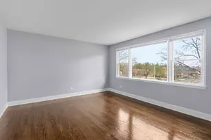 7900 S Merrill Ave, Chicago, IL 60649 - Photo 6