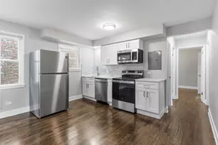 7900 S Merrill Ave, Chicago, IL 60649 - Photo 8