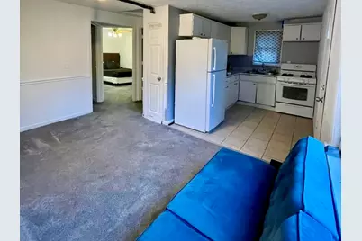 2406 Hermon Avenue, Zion, IL 60099 - Photo 4