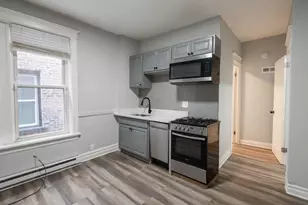 3649 W Montrose Ave, Chicago, IL 60618 - Photo 4