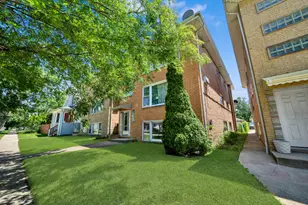 1917 High St, Blue Island, IL 60406 - Photo 2