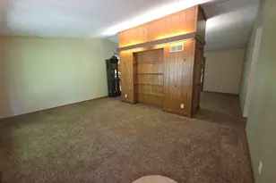 4463 Adele St, Roscoe, IL 61073 - Photo 6