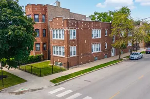 1633 W 76th St, Chicago, IL 60620 - Photo 2