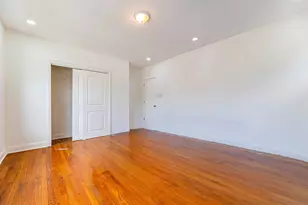 1633 W 76th St, Chicago, IL 60620 - Photo 8