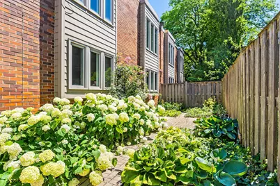1916 N Larrabee Street, Chicago, IL 60614 - Photo 32