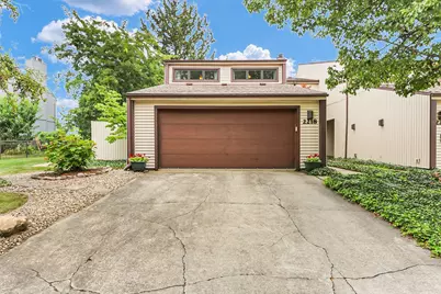 2218 Briar Hill Drive #2218, Champaign, IL 61822 - Photo 2