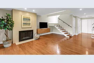 2218 Briar Hill Drive #2218, Champaign, IL 61822 - Photo 8