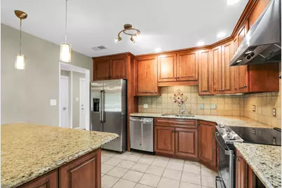 2218 Briar Hill Drive #2218, Champaign, IL 61822 - Photo 18