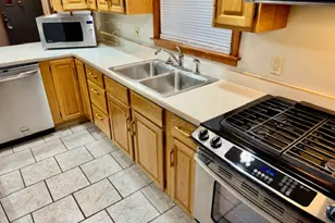 32 University Ct, Normal, IL 61761 - Photo 6