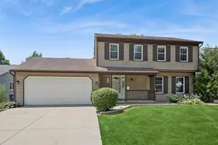 604 Shenandoah Trail, Elgin, IL 60123 - Photo 2