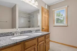 604 Shenandoah Trail, Elgin, IL 60123 - Photo 14
