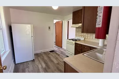 2614 Grand Avenue #2, Waukegan, IL 60085 - Photo 2