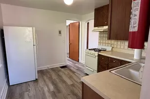 2614 Grand Ave, Waukegan, IL 60085 - Photo 2