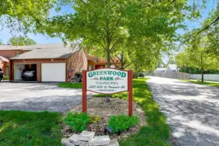 311 S Prospect St, Roselle, IL 60172 - Photo 38