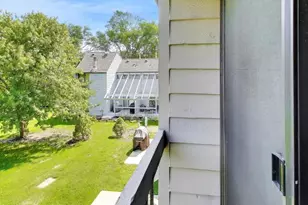 311 S Prospect St, Roselle, IL 60172 - Photo 18