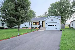 5324 S Wendell Dr, Rochelle, IL 61068 - Photo 1