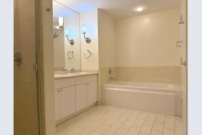 510 W Erie Street #1705, Chicago, IL 60654 - Photo 10