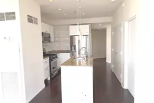 510 W Erie St, Chicago, IL 60654 - Photo 14