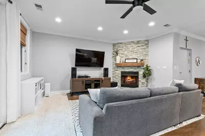 1720 W Belmont Avenue #2, Chicago, IL 60657 - Photo 8