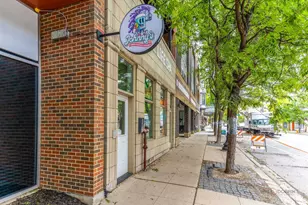 1720 W Belmont Ave, Chicago, IL 60657 - Photo 2
