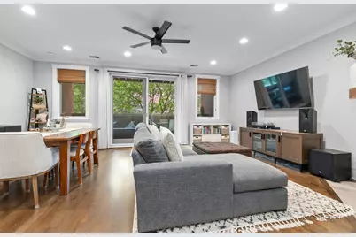 1720 W Belmont Avenue #2, Chicago, IL 60657 - Photo 4