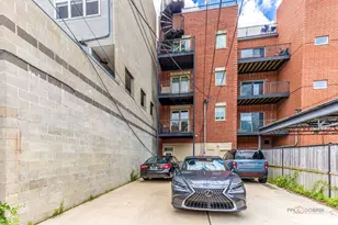 1720 W Belmont Ave, Chicago, IL 60657 - Photo 24