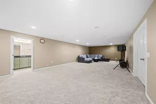 730 Trent Ln, Loves Park, IL 61111 - Photo 38