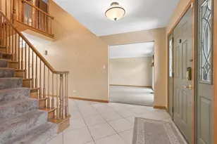 14427 Country Club Ln, Orland Park, IL 60462 - Photo 4