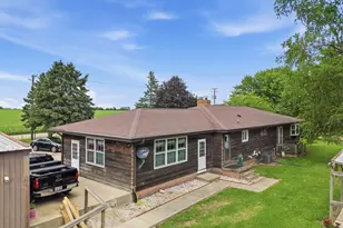 519 Kilgore Rd, Dixon, IL 61021 - Photo 4