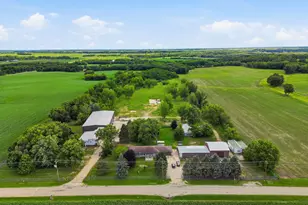 519 Kilgore Rd, Dixon, IL 61021 - Photo 1