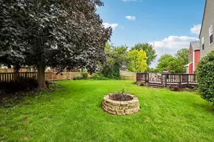 647 E Princeton Ct, Round Lake Beach, IL 60073 - Photo 32