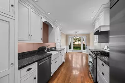1653 N Belmont Court, Arlington Heights, IL 60004 - Photo 2