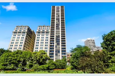 2314 N Lincoln Park West #9N, Chicago, IL 60614 - Photo 2