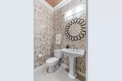 194 N Park Drive, Chicago, IL 60601 - Photo 20