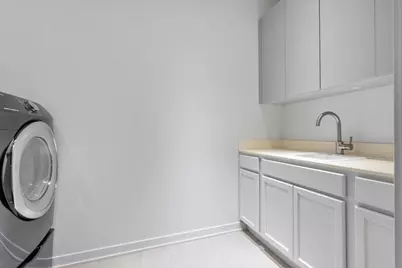 194 N Park Drive, Chicago, IL 60601 - Photo 30