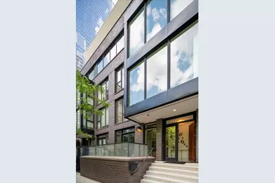 194 N Park Drive, Chicago, IL 60601 - Photo 2