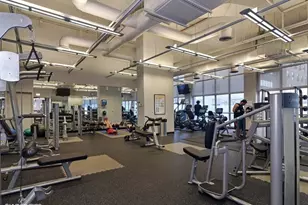655 W Irving Park Rd, Chicago, IL 60613 - Photo 12