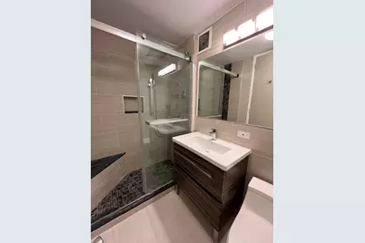 655 W Irving Park Road #4202, Chicago, IL 60613 - Photo 8