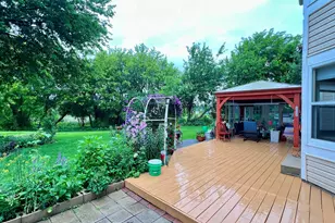 2460 Otter Creek Ln, Elgin, IL 60123 - Photo 22