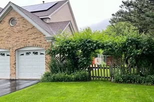 2460 Otter Creek Ln, Elgin, IL 60123 - Photo 2