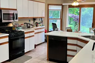 2460 Otter Creek Ln, Elgin, IL 60123 - Photo 14