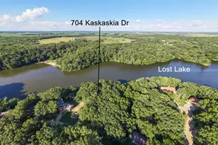 704 N Kaskaskia Dr, Dixon, IL 61021 - Photo 2