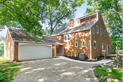 704 N Kaskaskia Drive, Dixon, IL 61021 - Photo 1